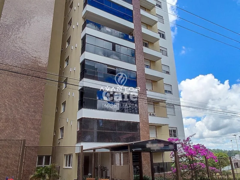 Fachada do prédio com sacada — Apartamento à venda no Diamond Residence, em Nossa Senhora de Lourdes, Santa Maria/RS