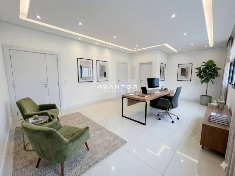 Escritório com área de trabalho e poltrona — Sala Comercial com 1 sala para alugar no Vitta Center, em Centro, Santa Maria/RS