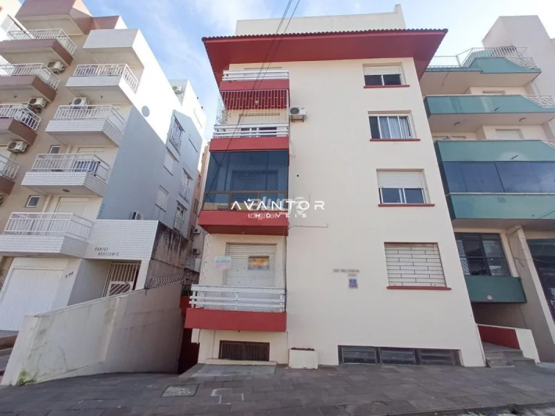 Fachada do prédio com sacada — Apartamento à venda no Edifício Valência, em Nossa Senhora de Fátima, Santa Maria/RS