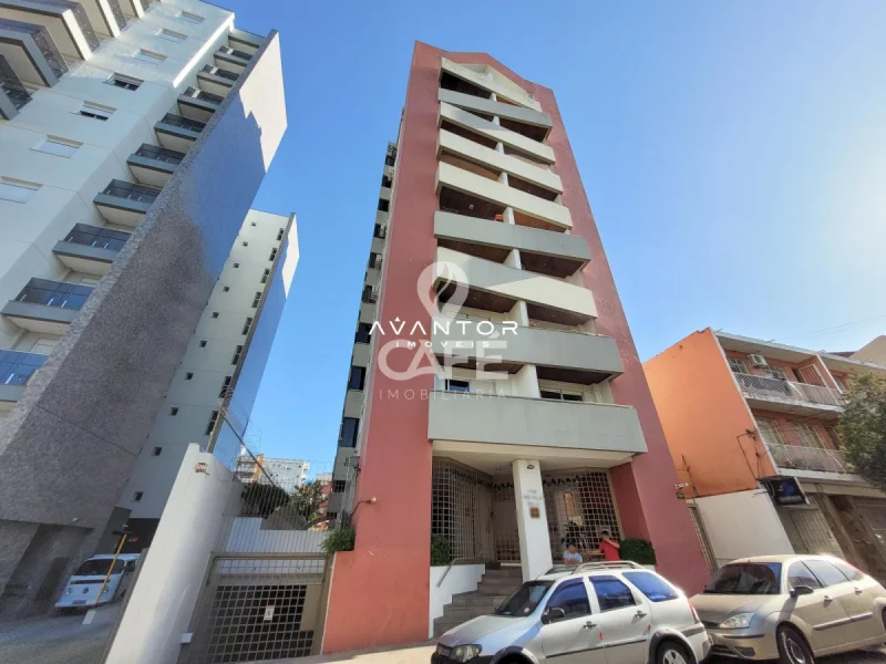 Fachada do prédio com entrada e garagem — Apartamento à venda no Residencial Villa Bella, em Centro, Santa Maria/RS