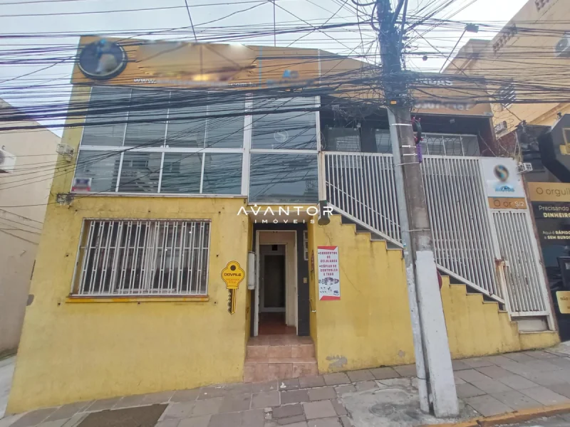 Fachada da casa com entrada frontal — Sala Comercial com 5 salas à venda e para alugar em Centro, Santa Maria/RS