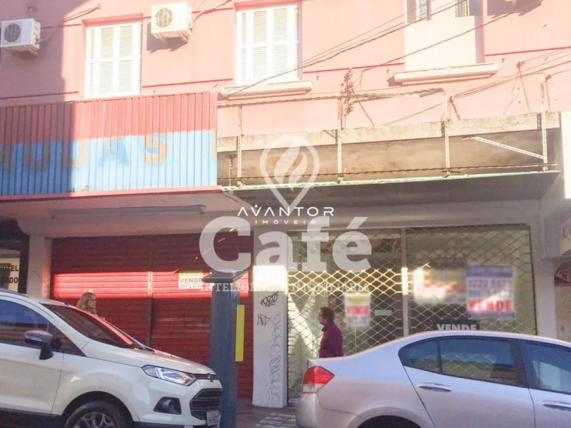Fachada do imóvel com garagem — Loja à venda e para alugar em Centro, Santa Maria/RS