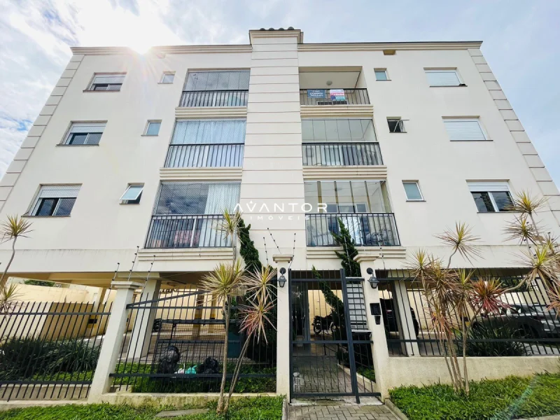 Fachada do prédio com sacadas — Apartamento à venda no Residencial Solar Di Vêneto, em Nossa Senhora de Lourdes, Santa Maria