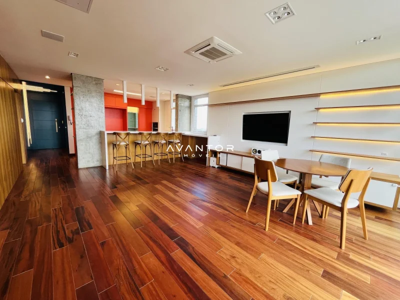 Sala integrada com cozinha e área de refeição — Apartamento à venda no Edifício Mirato Urban Village, Santa Maria