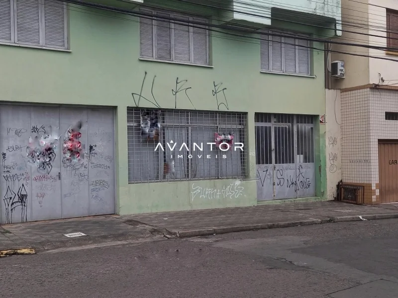 Fachada da casa com garagem — Prédio Comercial à venda e para alugar em Centro, Santa Maria/RS