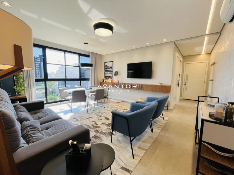 Sala de estar integrada com sacada e vista — Apartamento à venda no Residencial Grand Palace, Santa Maria