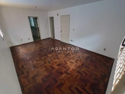 Kitnet No Bairro Medianeira com Banheiro Social, Cozinha e Área de Serviço — Studio para alugar em Nossa Senhora Medianeira, Santa Maria