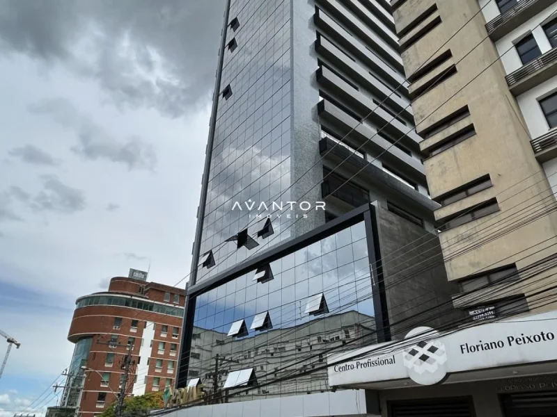 Fachada do prédio com vidraçaria — Sala Comercial à venda e para alugar no Comercial Prime, em Centro, Santa Maria/RS