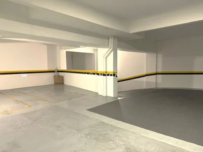 Garagem 1 - 1º andar — Apartamento com 3 quartos à venda e para alugar no Edifício Carrara, em Centro, Balneário Camboriú/SC