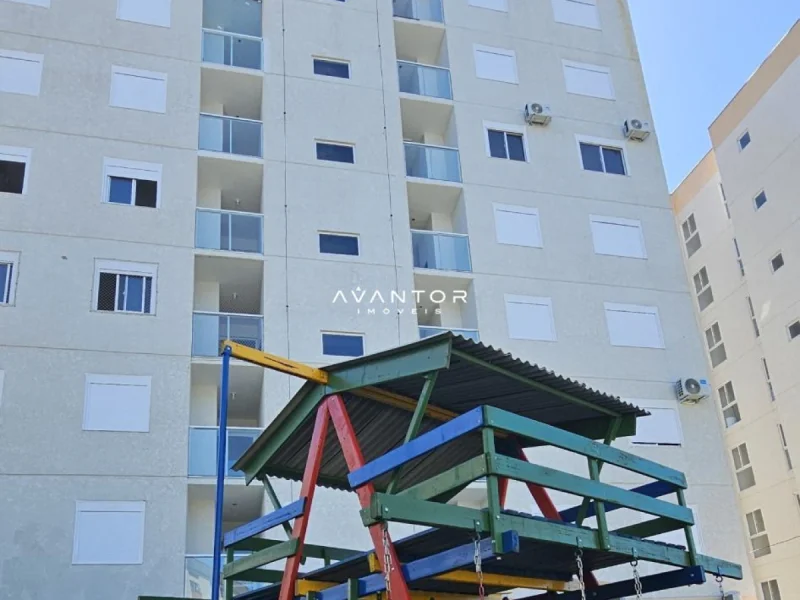 Fachada do prédio com sacadas — Apartamento para alugar no Residencial Morada do leste, em Camobi, Santa Maria/RS