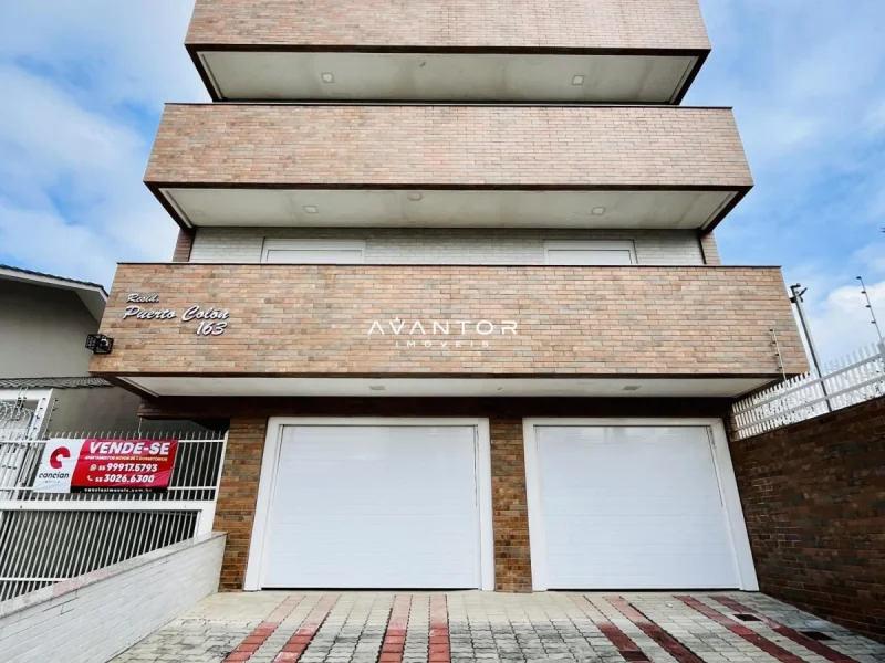 Fachada do prédio com garagem — Cobertura com 3 quartos à venda no Residencial Puerto Colon, em Camobi, Santa Maria/RS