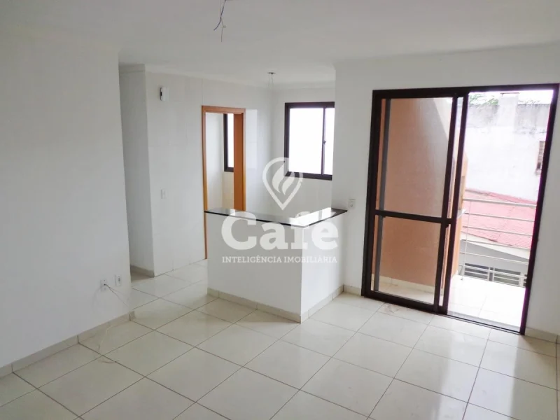 Sala com cozinha integrada e sacada — Apartamento à venda e para alugar no Residencial Bem Morar, Santa Maria