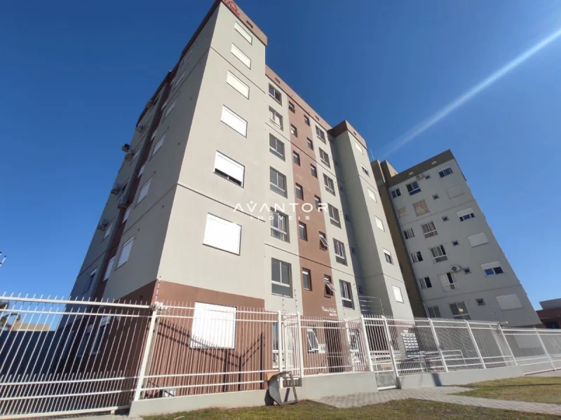 Fachada do prédio com portão de entrada — Apartamento à venda no Residencial Vila Vêneto, em Camobi, Santa Maria/RS