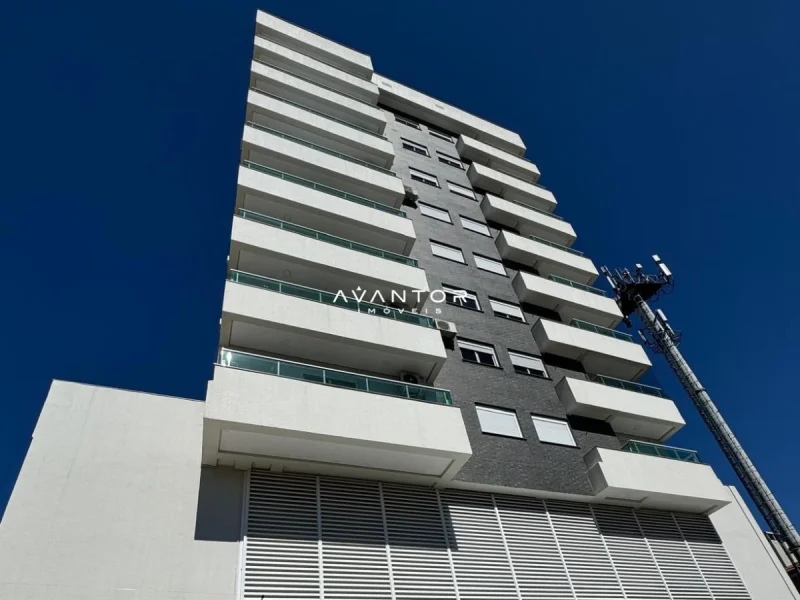 Fachada do prédio com sacadas — Apartamento à venda no Residencial Alto das Dores, em Nossa Senhora das Dores, Santa Maria/RS