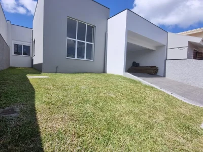Casa nova no Tomazzeti — Casa com 3 quartos à venda e para alugar em Tomazetti, Santa Maria/RS