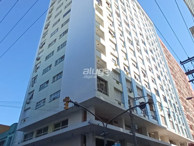 Apartamento no Centro De 2 Dormitórios, Sala Ampla, Banheiro Social, Cozinha, Banheiro Aux — Apartamento para alugar no Edifício Pampa