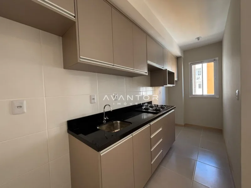 Apartamento novo de 2 dormitórios e garagem no bairro Camobi em Santa Maria — Apartamento para alugar no Residencial Vila Di Siena