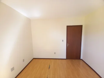 Apartamento 2 dormitórios com sacada, sala, cozinha e área de serviço. Próximo a quartéis — Apartamento para alugar no Residencial Valdobiani
