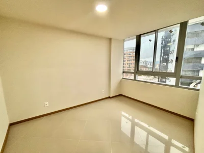 Apartamento No Cristo Rei Semi Mobiliado, De 2 Dormitórios, Sala De Estar, Banheiro Social — Apartamento para alugar no Residencial Cristo Rei