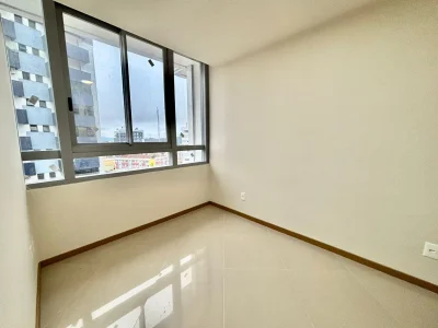 Apartamento No Cristo Rei Semi Mobiliado, De 2 Dormitórios, Sala De Estar, Banheiro Social — Apartamento para alugar no Residencial Cristo Rei