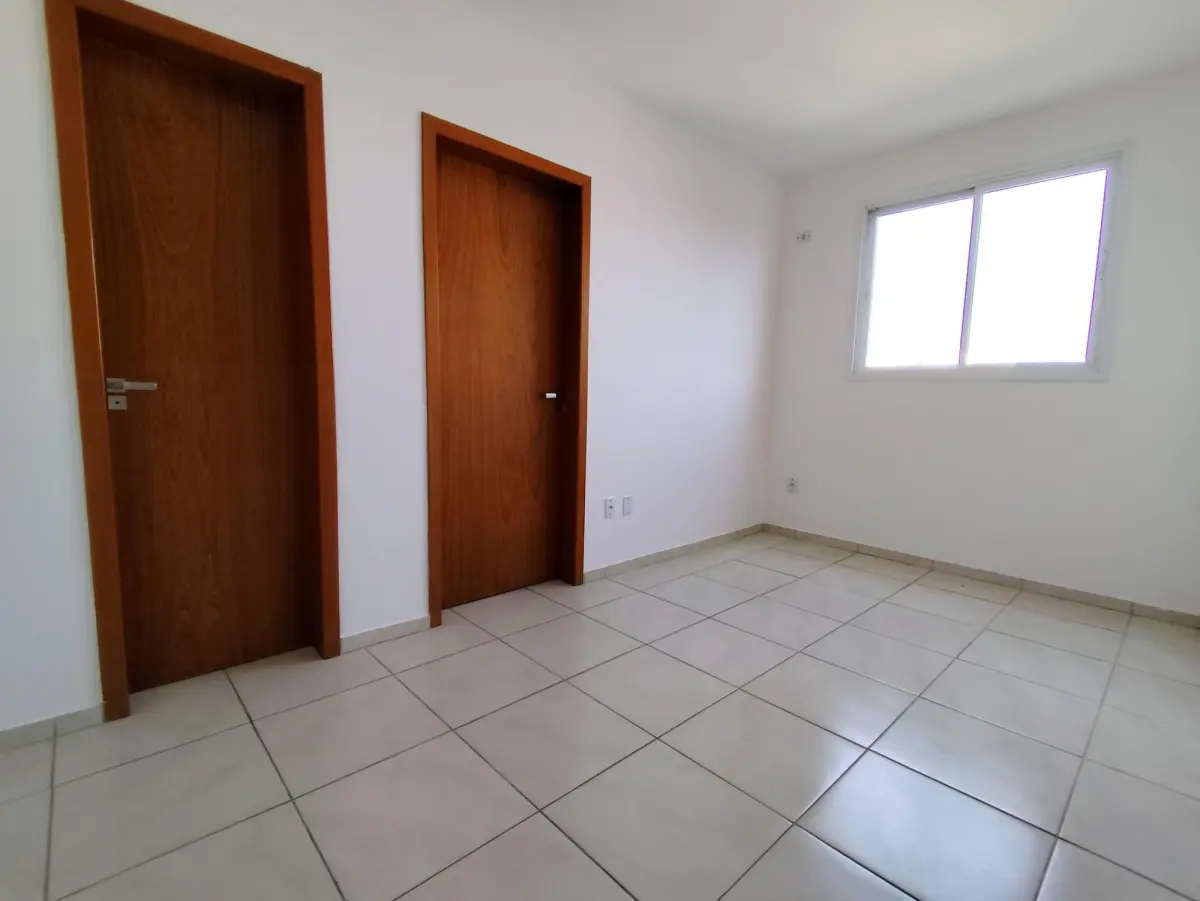 Hall de entrada com duas portas — Apartamento à venda no Residencial São José I, em Nossa Senhora do Rosário, Santa Maria/RS