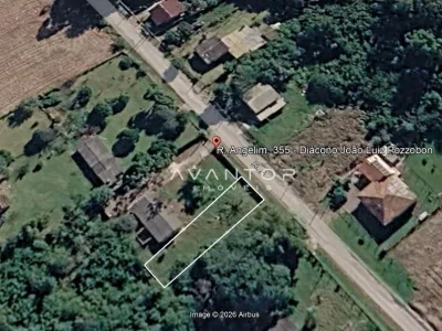 Terreno com vegetação e mata nativa — Terreno à venda em Jardim Berleze, Santa Maria/RS