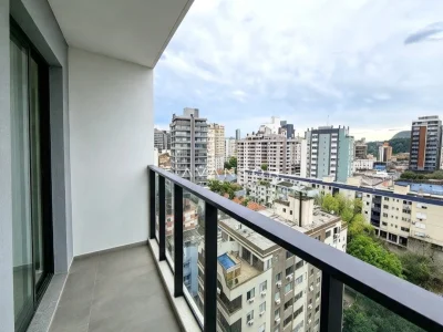 Sacada com vista para a cidade — Apartamento com 3 quartos à venda no Residencial Livty, em Centro, Santa Maria/RS
