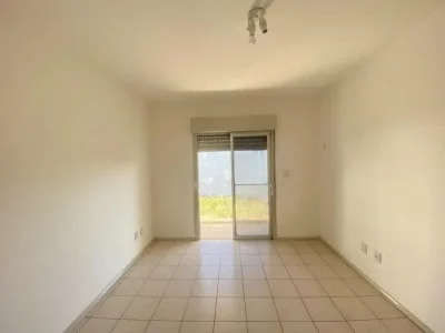 Apartamento Em Camobi De 2 Dormitórios, Sala De Estar, Banheiro Social, Cozinha, Área De S — Apartamento para alugar no Edifício Veneto