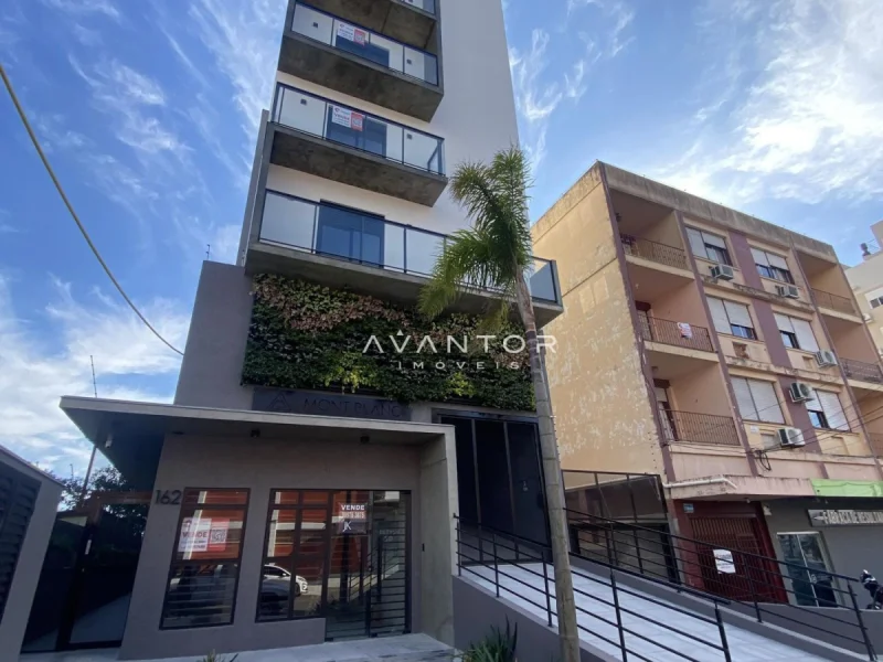 Fachada do prédio com sacada — Apartamento à venda no Residencial Mont blanc, em Nossa Senhora das Dores, Santa Maria/RS