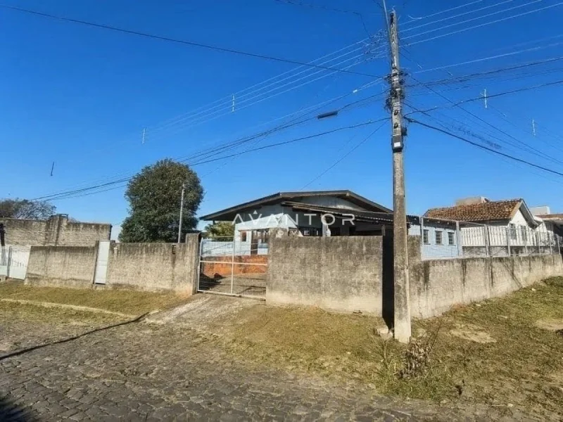 Casa mobiliada de 3 dormitórios no bairro JK para locação — Casa para alugar em Juscelino Kubitschek, Santa Maria/RS