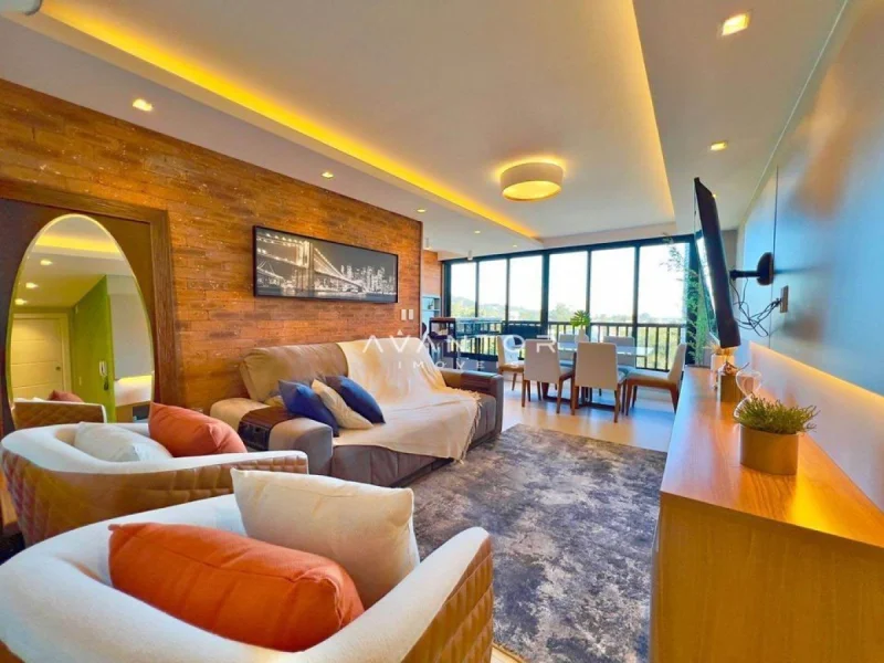 Sala de estar integrada com poltronas e sofá — Apartamento à venda no Residencial Solar Das Oliveiras, Santa Maria