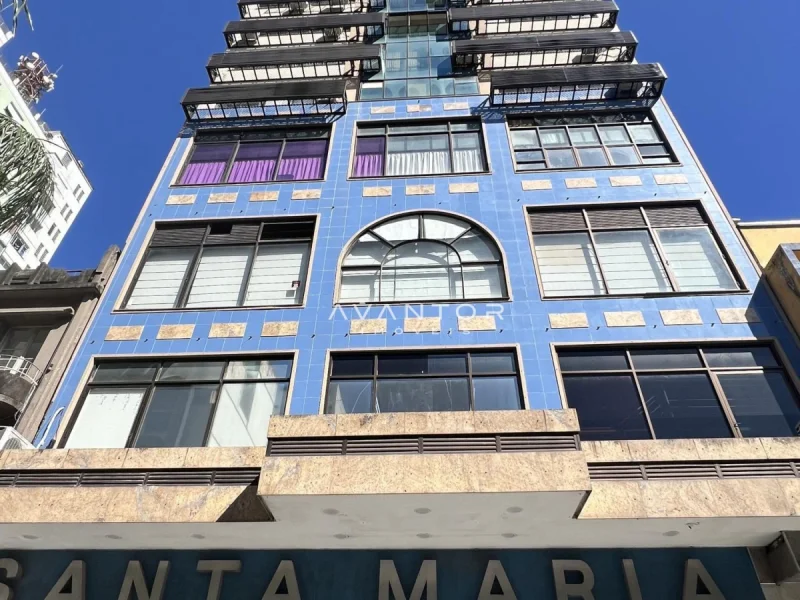 Fachada do prédio com fachada azul — Sala Comercial à venda e para alugar no Santa Maria Shopping, em Centro, Santa Maria/RS