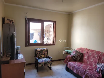 Sala de estar com janela e ventilação — Casa com 4 quartos à venda em Pinheiro Machado, Santa Maria/RS