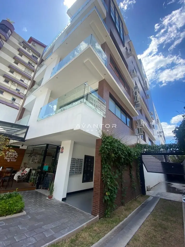 Fachada do prédio com sacada — Sala Comercial com 1 sala à venda no Centro Profissional Itroian, em Centro, Santa Maria/RS