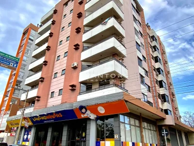 Fachada do prédio residencial com sacadas — Apartamento à venda e para alugar no Edifício Avenida Palace, Santa Maria