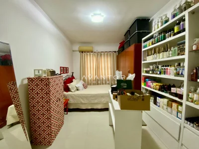 Dormitório com armários planejados — Casa com 4 quartos à venda em Dom Antônio Reis, Santa Maria/RS