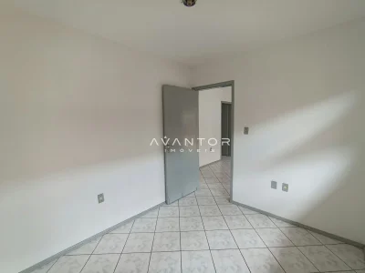 Dormitório com piso em cerâmica — Apartamento à venda no Residencial Arco Verde, em Pinheiro Machado, Santa Maria/RS