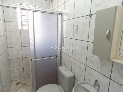 Banheiro com chuveiro e box — Apartamento à venda no Residencial Arco Verde, em Pinheiro Machado, Santa Maria/RS
