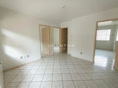 Sala de estar com piso de cerâmica — Apartamento à venda no Residencial Arco Verde, em Pinheiro Machado, Santa Maria/RS