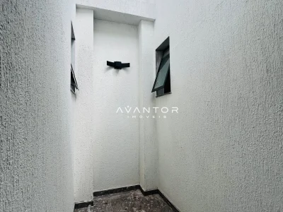 Hall de entrada com porta de acesso — Casa com 2 quartos à venda em Presidente João Goulart, Santa Maria/RS