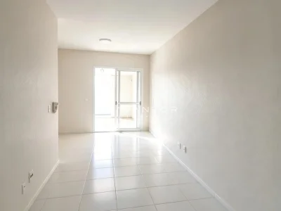Sala com acesso à varanda — Casa de Condomínio à venda no Condomínio Moradas Santa Maria, em Cerrito, Santa Maria/RS