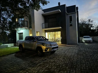 Fachada da casa com garagem — Casa com 3 quartos à venda e para alugar em Itaara, Itaara/RS