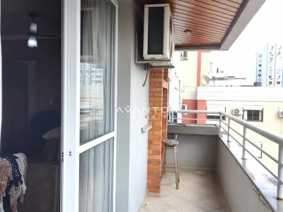 Sacada com vista para edificios vizinhos — Apartamento para alugar no Edifício Montana Residencial, Santa Maria