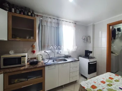 Cozinha com armários planejados — Apartamento para alugar no Edifício Montana Residencial, Santa Maria