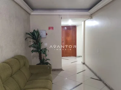 Hall de entrada com poltrona — Apartamento para alugar no Edifício Montana Residencial, Santa Maria