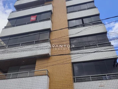 Fachada do prédio com sacadas — Apartamento para alugar no Edifício Montana Residencial, Santa Maria