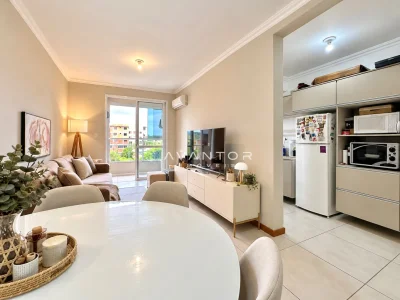 Sala de estar integrada à cozinha com sacada — Apartamento à venda no Residencial Príncipe DI Piemonte, Santa Maria