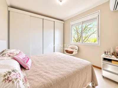 Dormitório com armários planejados — Apartamento à venda no Residencial Príncipe DI Piemonte, em Camobi, Santa Maria/RS