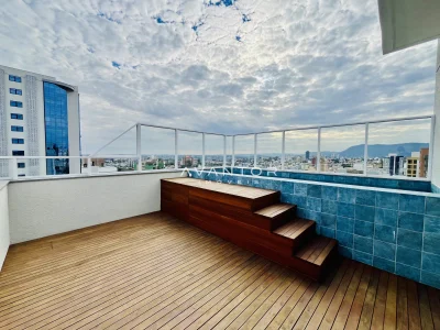Sacada com vista panorâmica da cidade — Cobertura à venda no Vic 01, em Nossa Senhora Medianeira, Santa Maria/RS