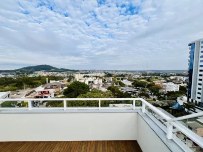 Sacada com vista para a cidade — Cobertura com 3 quartos à venda no Vic 01, em Nossa Senhora Medianeira, Santa Maria/RS